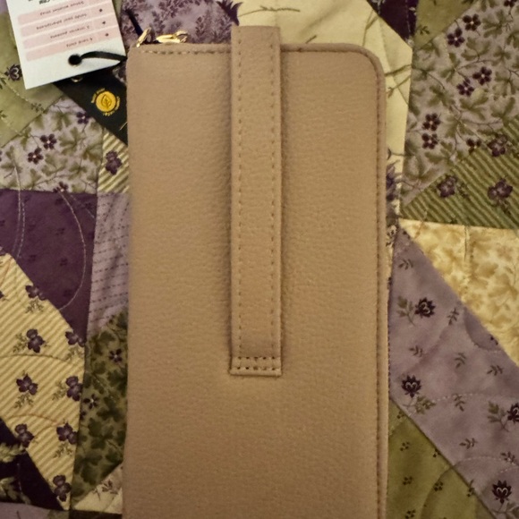 Tan Protective Phone Case with Sleek Design - Picture 1 of 4